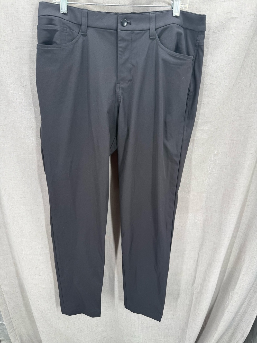 Lululemon Men's ABC Pant Classic-Fit Warpstreme in black sz 35x28